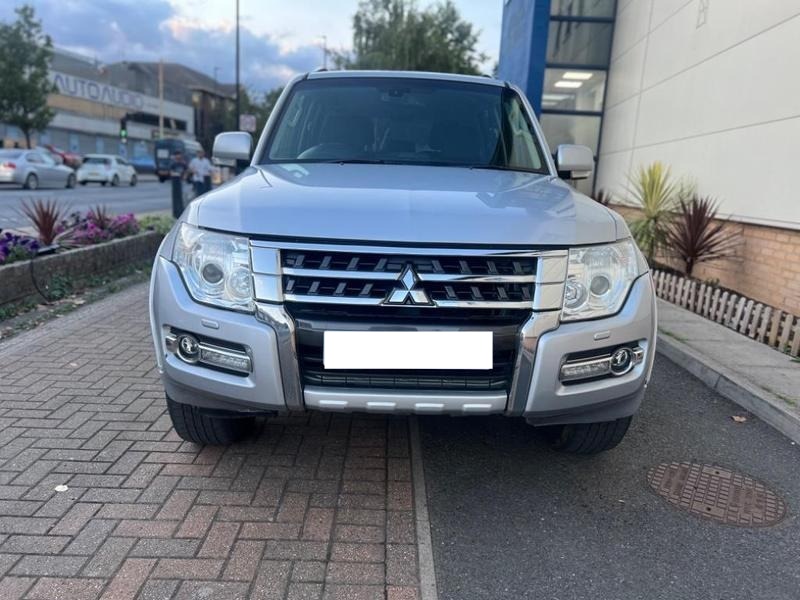 Mitsubishi Shogun 3.2 DI-DC SG4 | 4WD | 7 seater