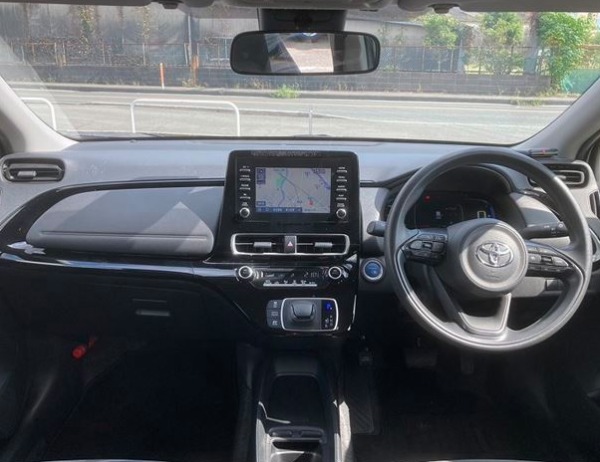 Car image 2