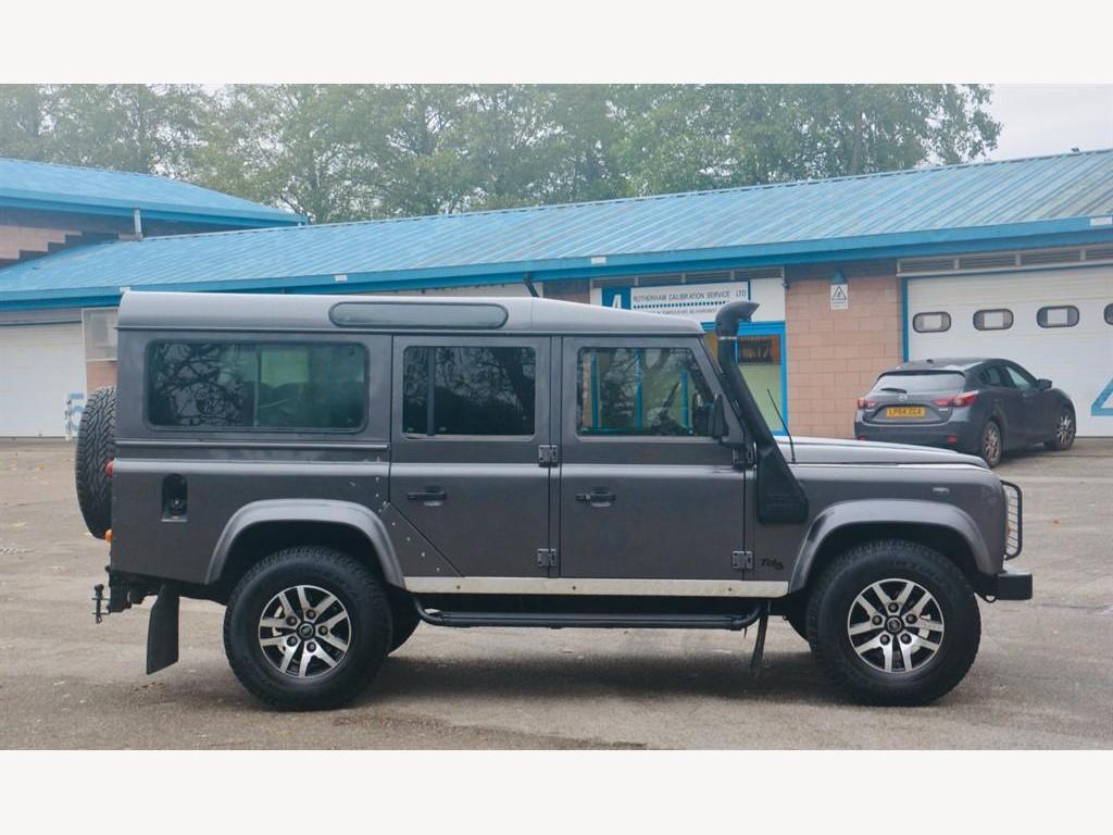 Car image 15