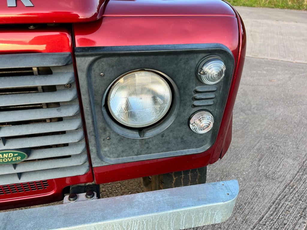 Car image 19