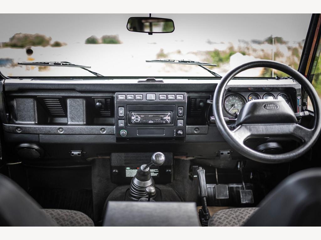 Car image 7