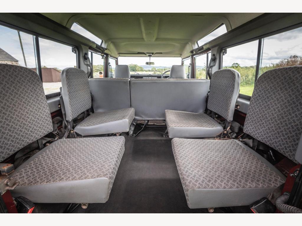 Car image 11
