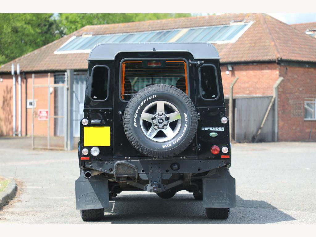 Car image 11