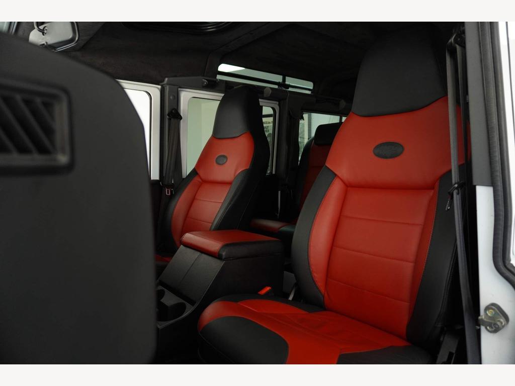 Car image 18