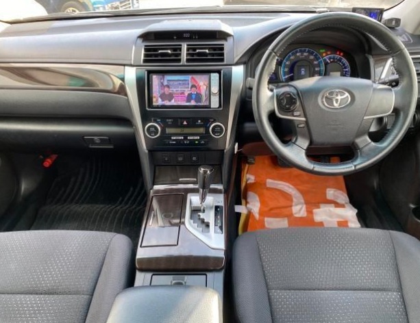 Car image 3