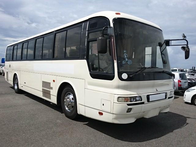 Mitsubishi FUSO BUS Midi Aero  57-Seater