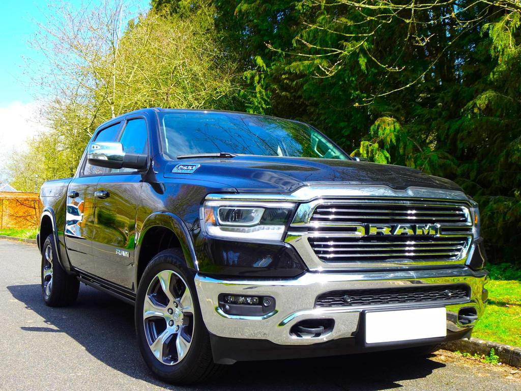 Dodge RAM 5.7 HEMI LARAMIE 4X4