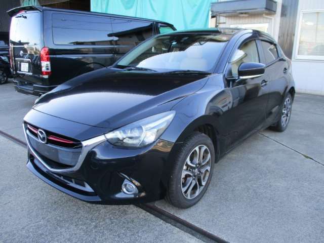 Car image 20