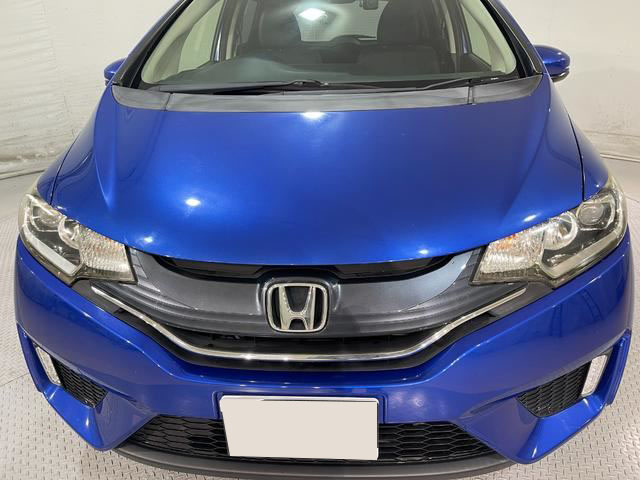 Car image 18