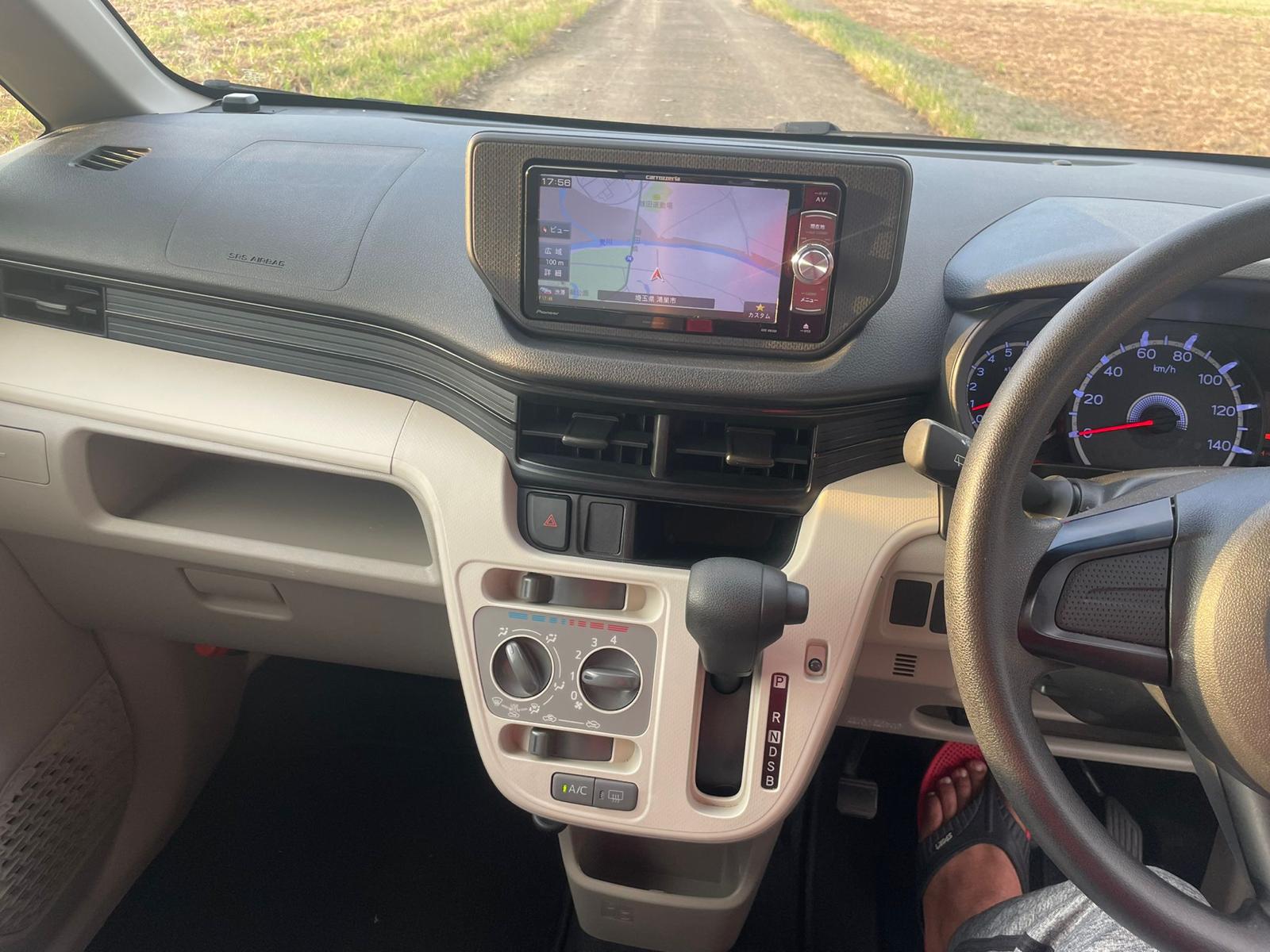 Car image 5