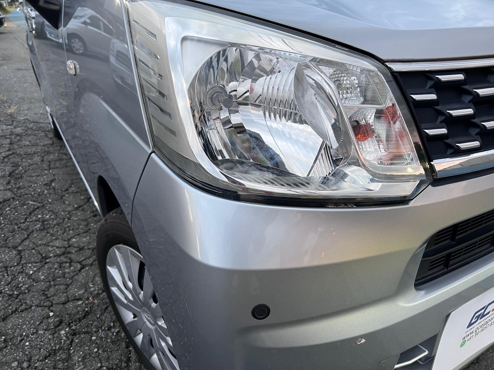 Car image 10