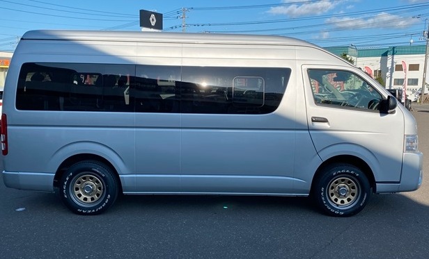 Car image 6
