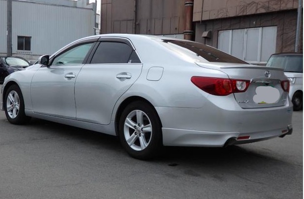 Car image 2