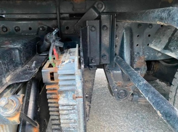 Car image 18