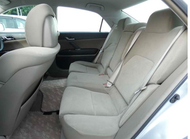 Car image 5
