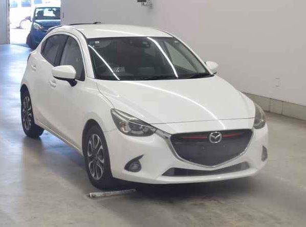 USED MAZDA DEMIO 2015
