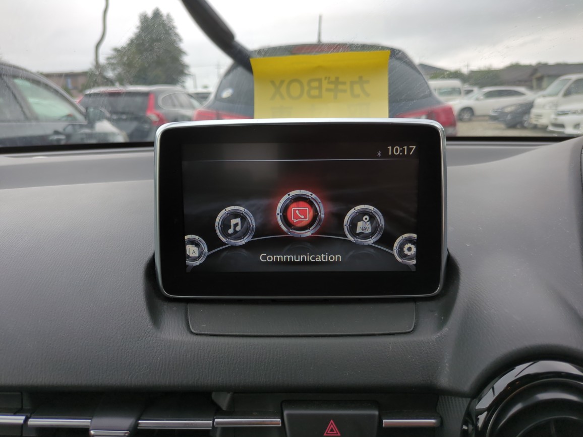 Car image 14