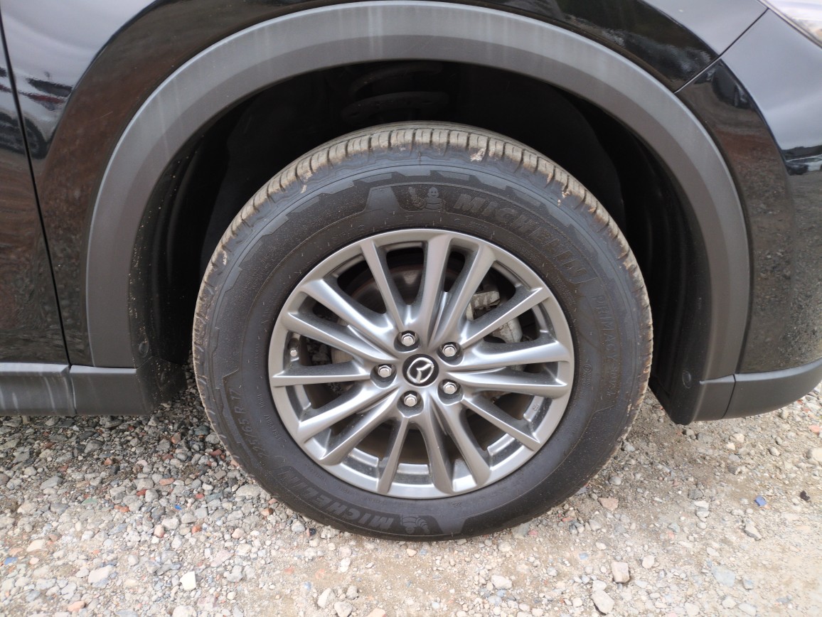 Car image 6