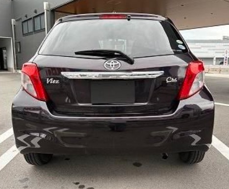 Car image 2