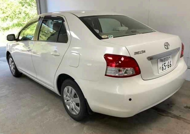 Car image 2