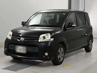 Toyot Sienta