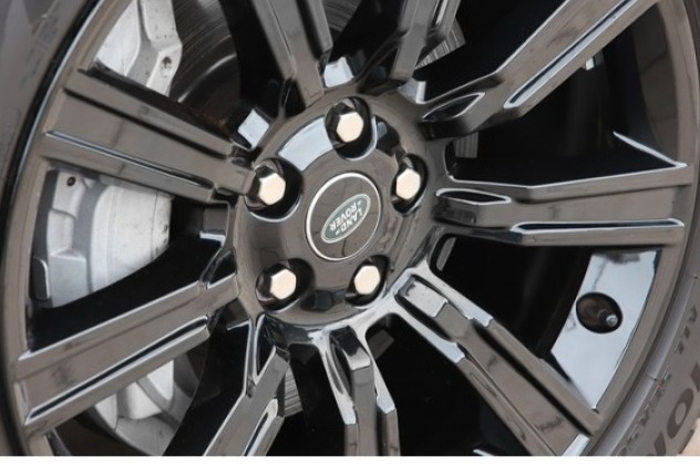 Car image 9