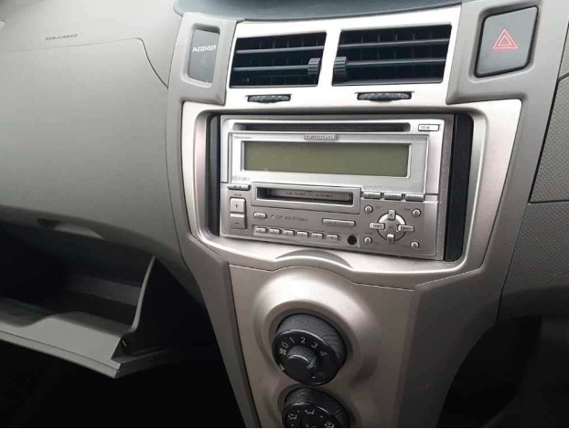 Car image 7