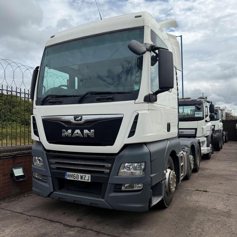 MAN TGX 6x2 Tractor