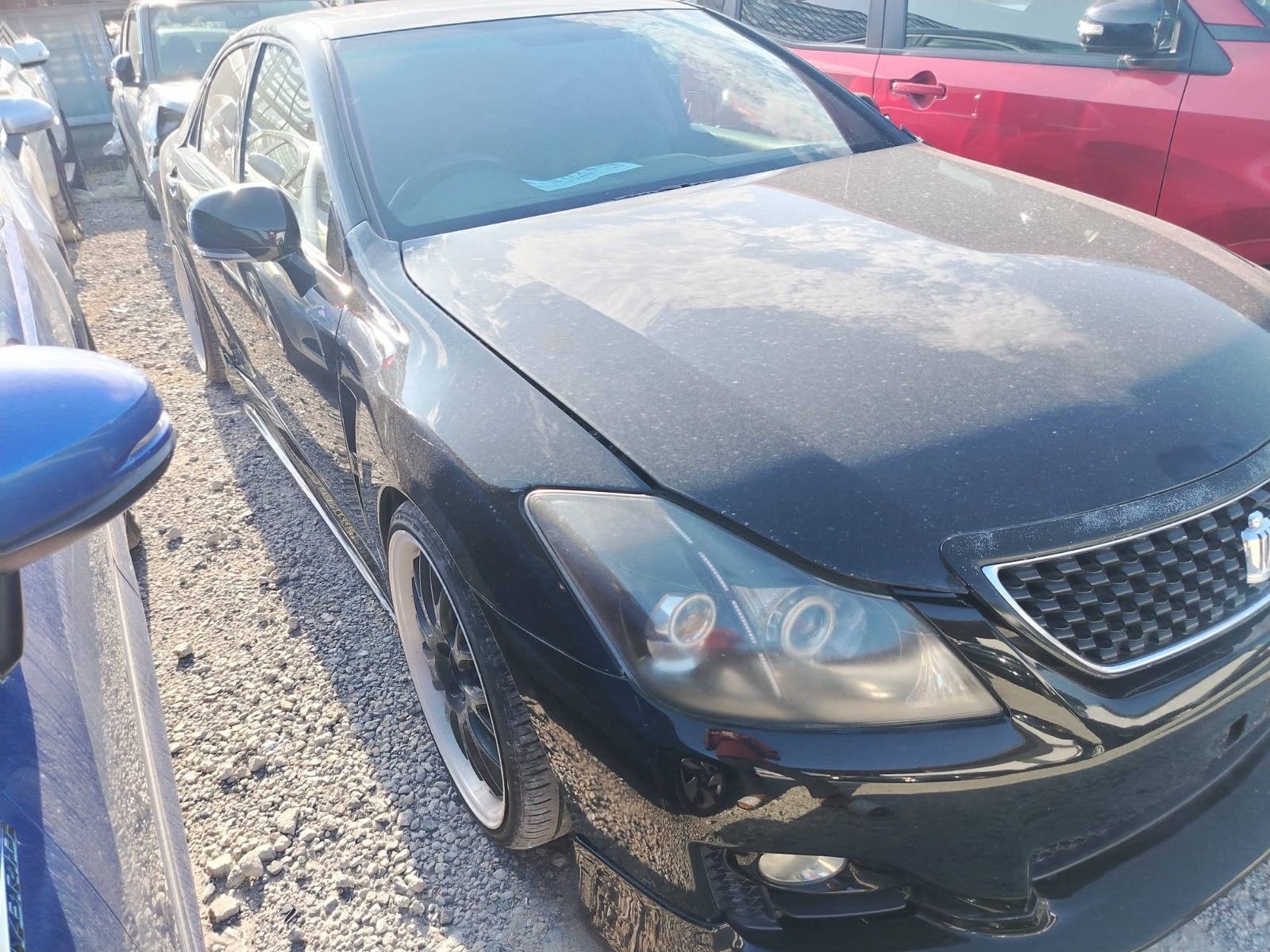Car image 17