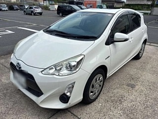 2016 Toyota Aqua S