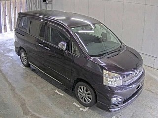 2013 Toyota Voxy ZS Kirameki III