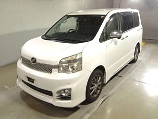2013 Toyota Voxy ZS Kirameki Z