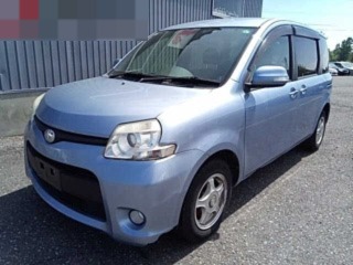 TOYOTA SIENTA 2013