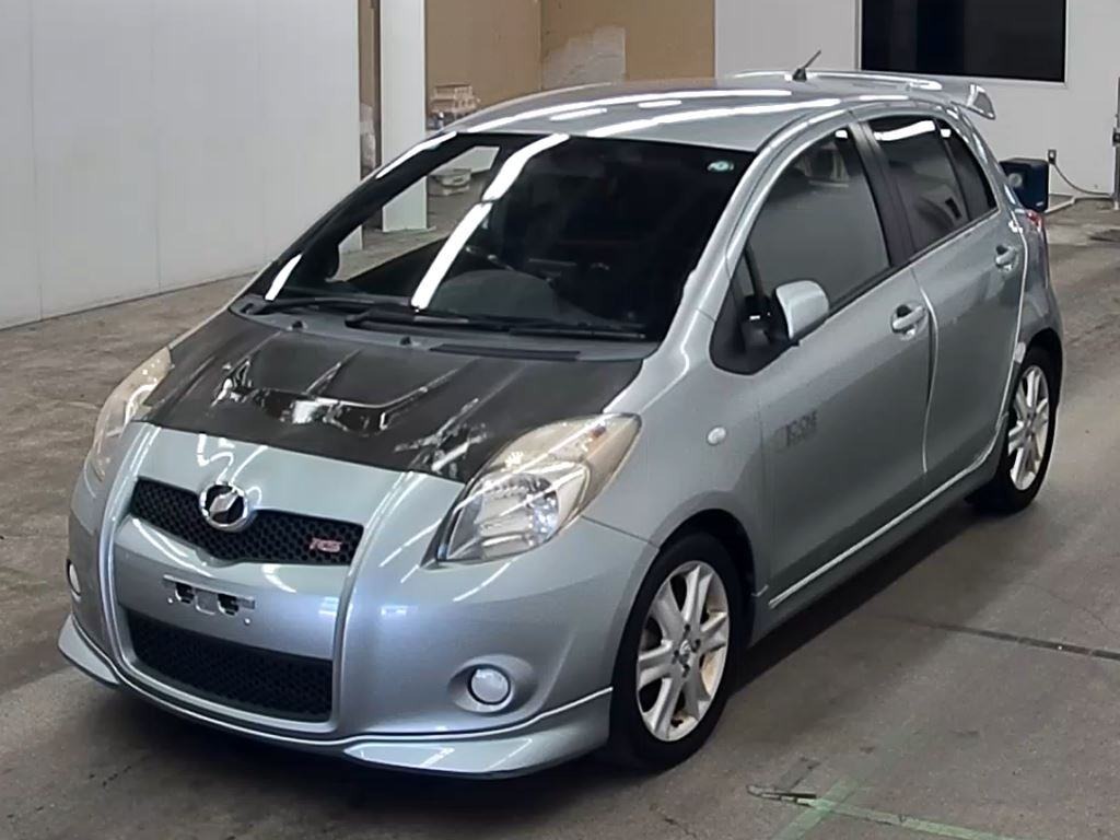 Car image 2