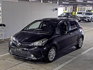 Toyota Vitz 2016 (Black)
