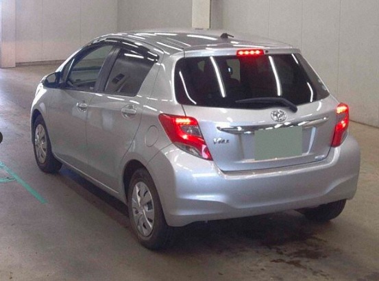 Car image 2