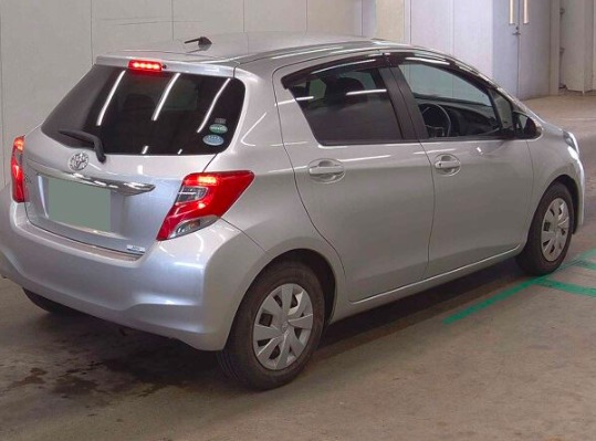 Car image 5