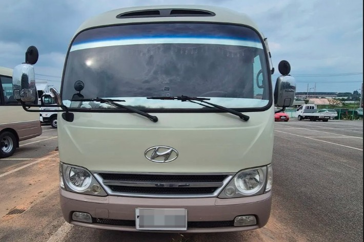 Hyundai County Bus