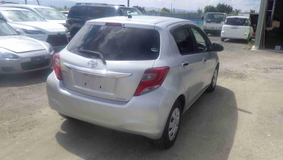 Car image 5